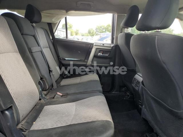 Photo 5 of 2019 TOYOTA 4RUNNER SR5/SR5 PREMIUM (VIN JTEBU5JR5K5701352)