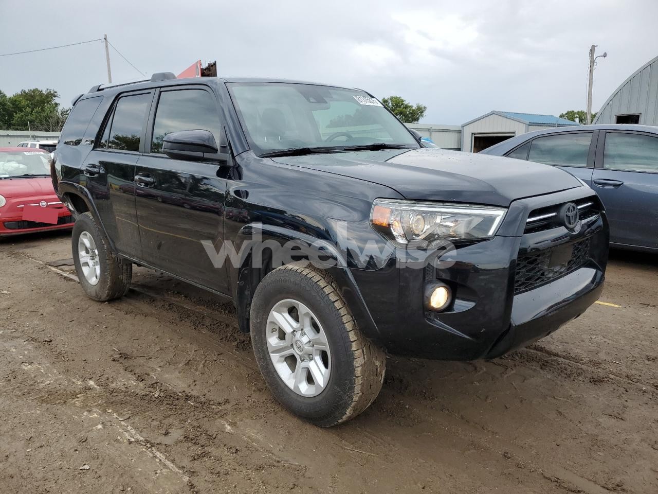 Photo 4 of 2020 TOYOTA 4RUNNER SR5/SR5 PREMIUM (VIN JTEBU5JR5L5752612)