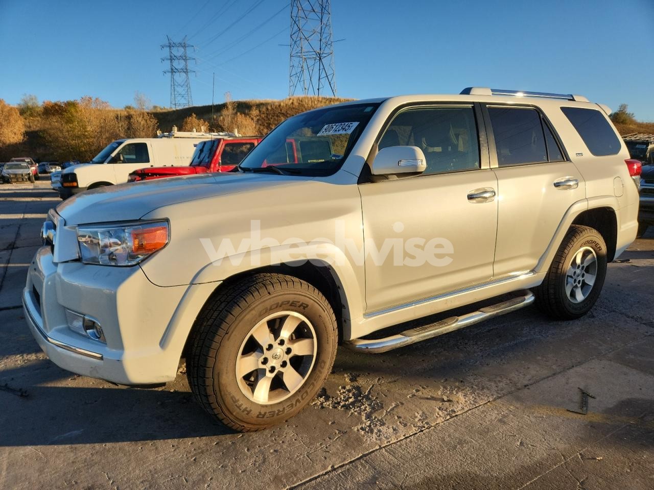 2013 TOYOTA 4RUNNER SR5 (VIN JTEBU5JR6D5141702) main photo