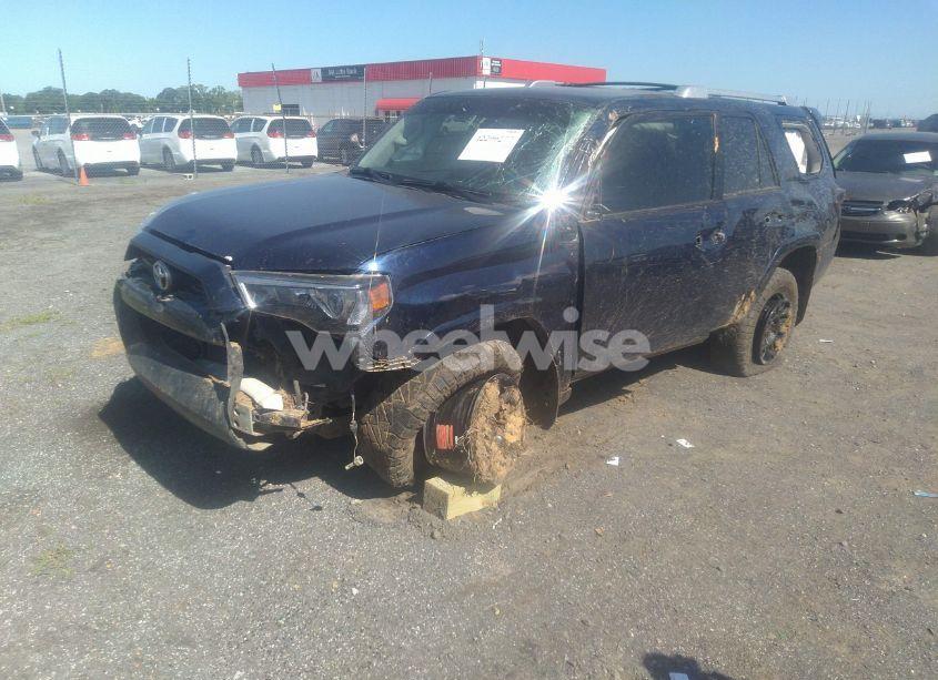 Photo 2 of 2016 Toyota 4runner SR5 (VIN JTEBU5JR6G5280023)