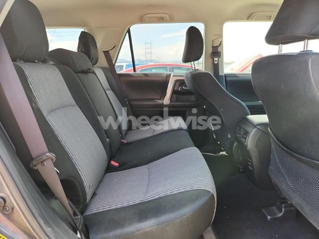 2016 TOYOTA 4RUNNER SR5/SR5 PREMIUM (VIN JTEBU5JR6G5330953) main photo