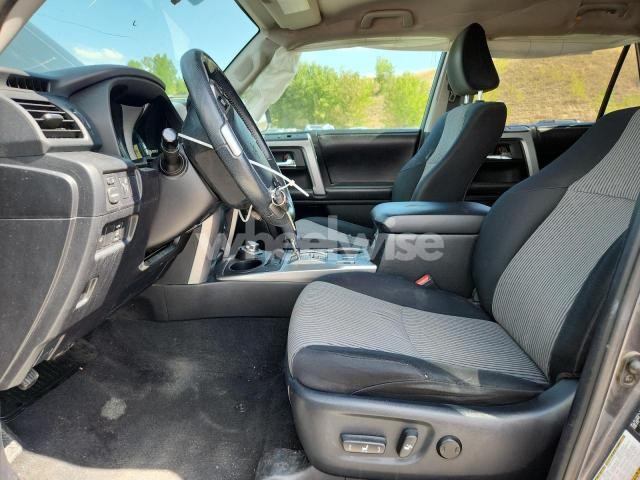 Photo 2 of 2016 TOYOTA 4RUNNER SR5/SR5 PREMIUM (VIN JTEBU5JR6G5330953)