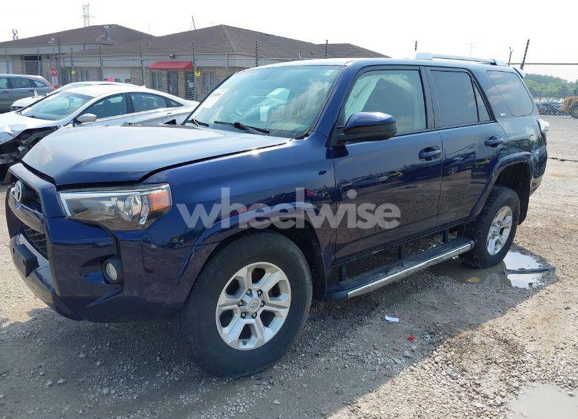 Photo 2 of 2016 Toyota 4runner SR5 (VIN JTEBU5JR6G5336168)