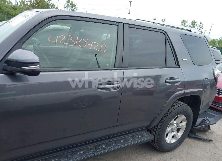 Photo 15 of 2017 Toyota 4runner SR5 PREMIUM (VIN JTEBU5JR6H5413431)