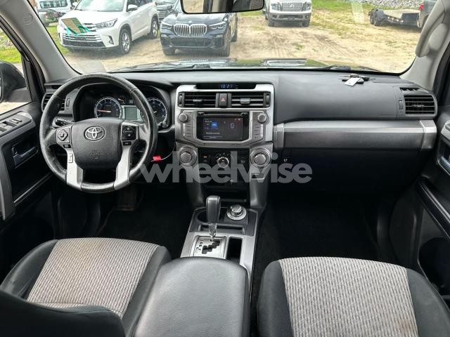 2017 TOYOTA 4RUNNER SR5/SR5 PREMIUM (VIN JTEBU5JR6H5415941) main photo