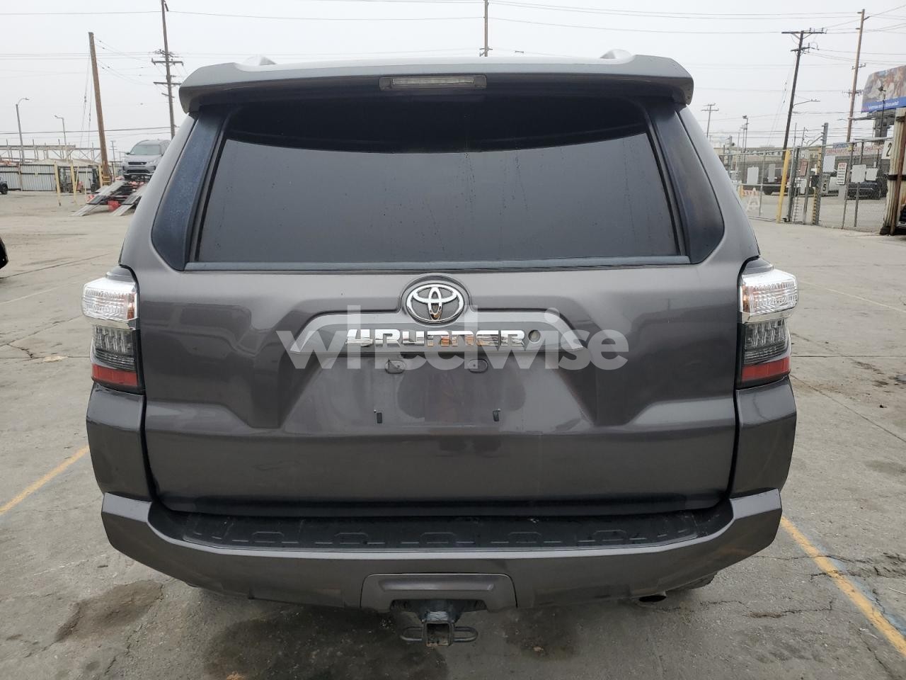 Photo 6 of 2017 TOYOTA 4RUNNER SR5/SR5 PREMIUM (VIN JTEBU5JR6H5451628)