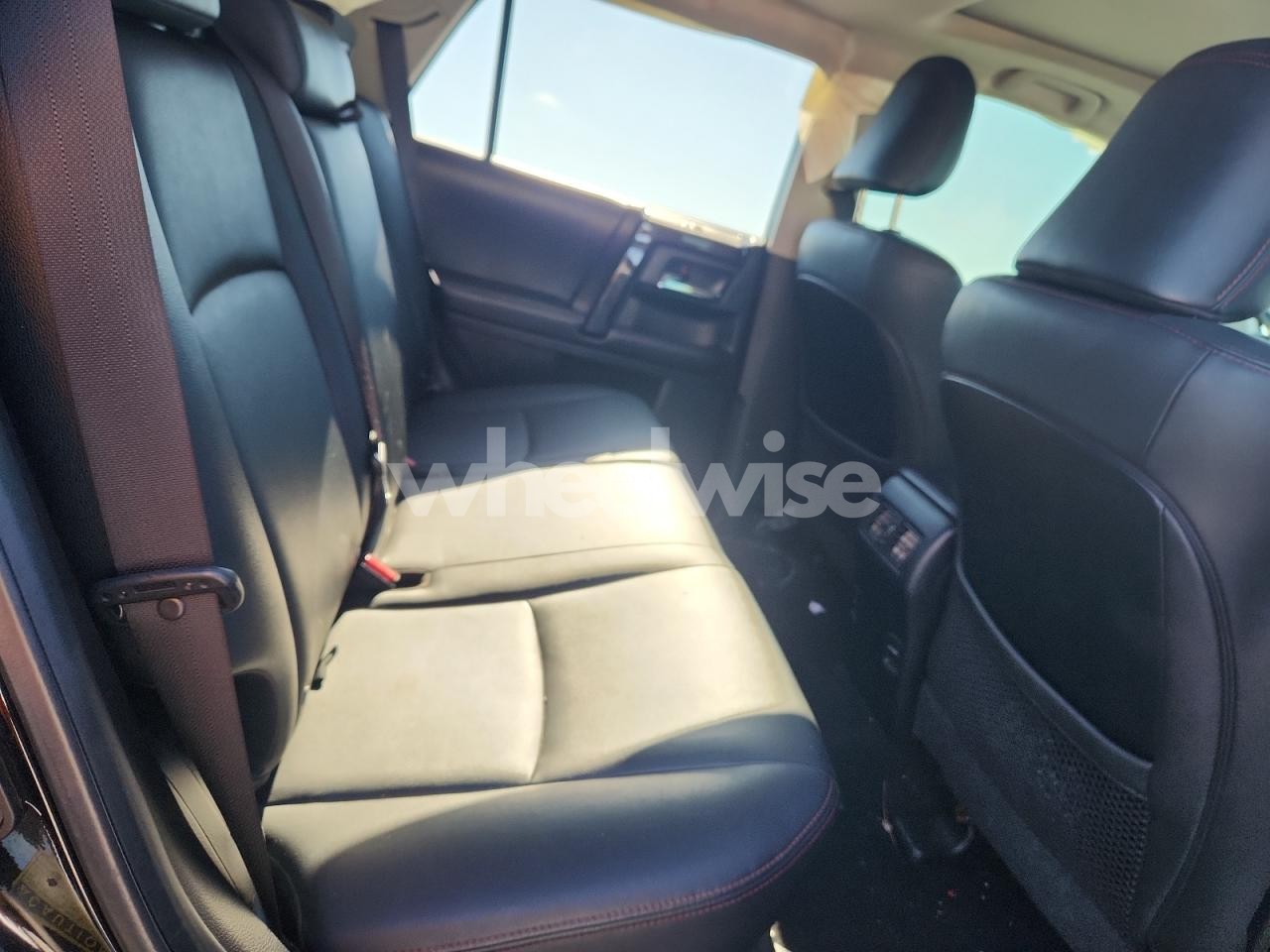 Photo 11 of 2019 TOYOTA 4RUNNER SR5/SR5 PREMIUM (VIN JTEBU5JR6K5661718)