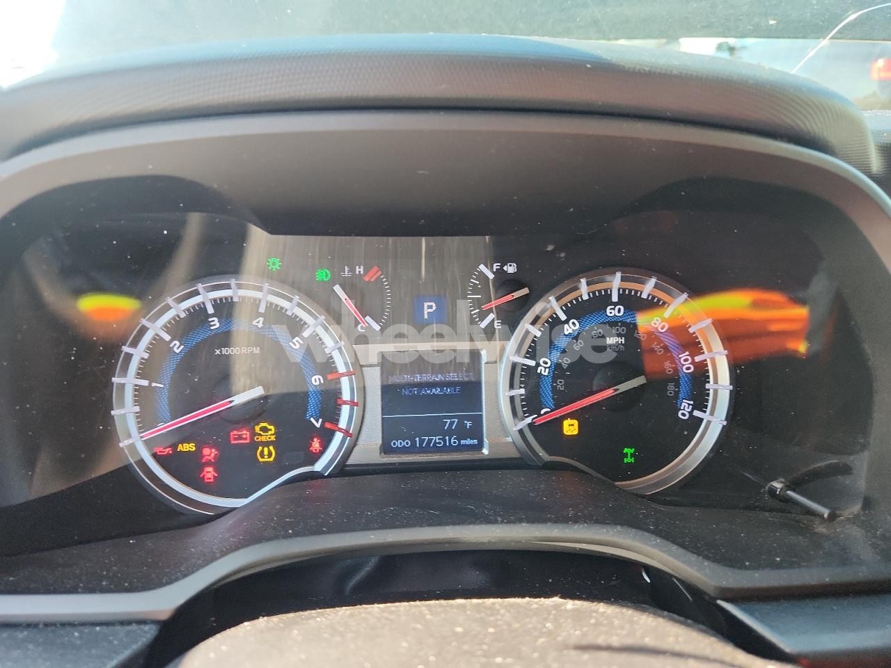 Photo 9 of 2019 TOYOTA 4RUNNER SR5/SR5 PREMIUM (VIN JTEBU5JR6K5661718)