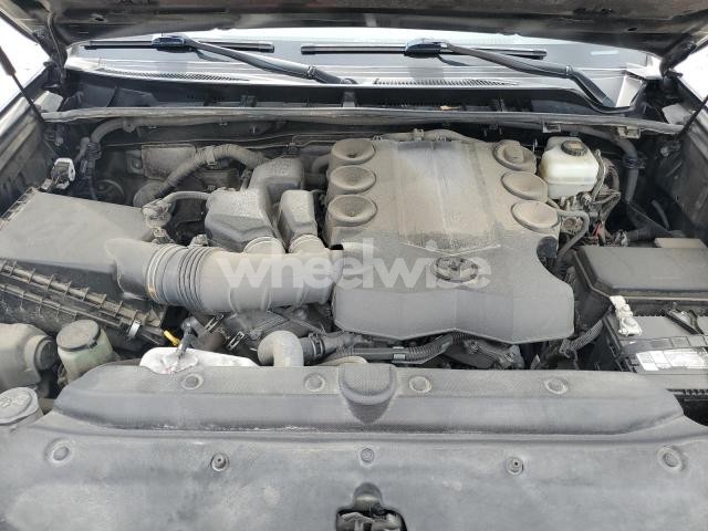 Photo 9 of 2019 TOYOTA 4RUNNER SR5/SR5 PREMIUM (VIN JTEBU5JR6K5689017)