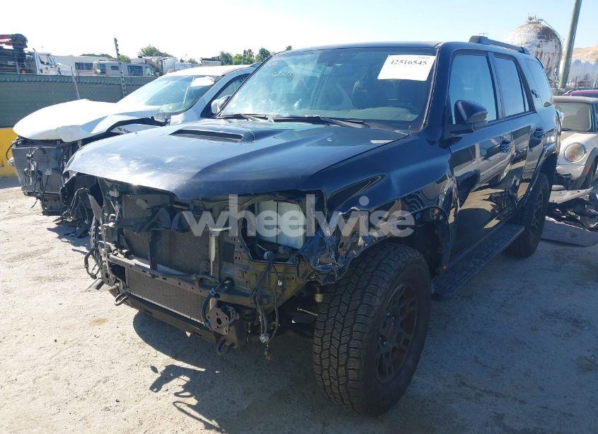 Photo 2 of 2019 Toyota 4runner LIMITED/LIMITED NIGHTSHADE/SR5/SR5 PREMIUM/TRD OFF ROAD/TRD OFF ROAD PREMIUM/TRD PRO (VIN JTEBU5JR6K5704454)