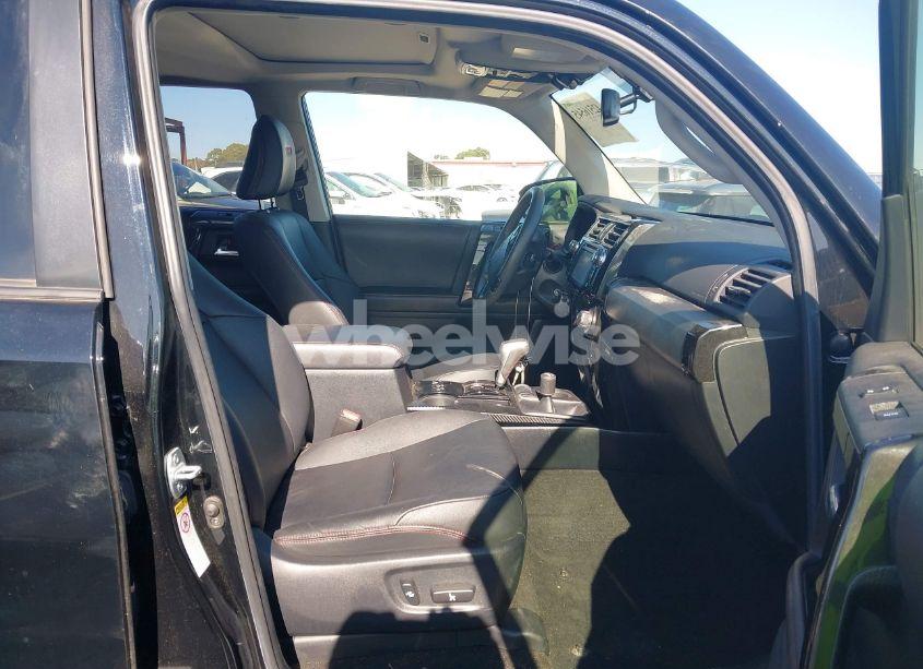 Photo 5 of 2019 Toyota 4runner LIMITED/LIMITED NIGHTSHADE/SR5/SR5 PREMIUM/TRD OFF ROAD/TRD OFF ROAD PREMIUM/TRD PRO (VIN JTEBU5JR6K5704454)