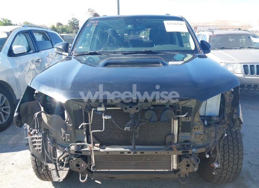 Photo 6 of 2019 Toyota 4runner LIMITED/LIMITED NIGHTSHADE/SR5/SR5 PREMIUM/TRD OFF ROAD/TRD OFF ROAD PREMIUM/TRD PRO (VIN JTEBU5JR6K5704454)