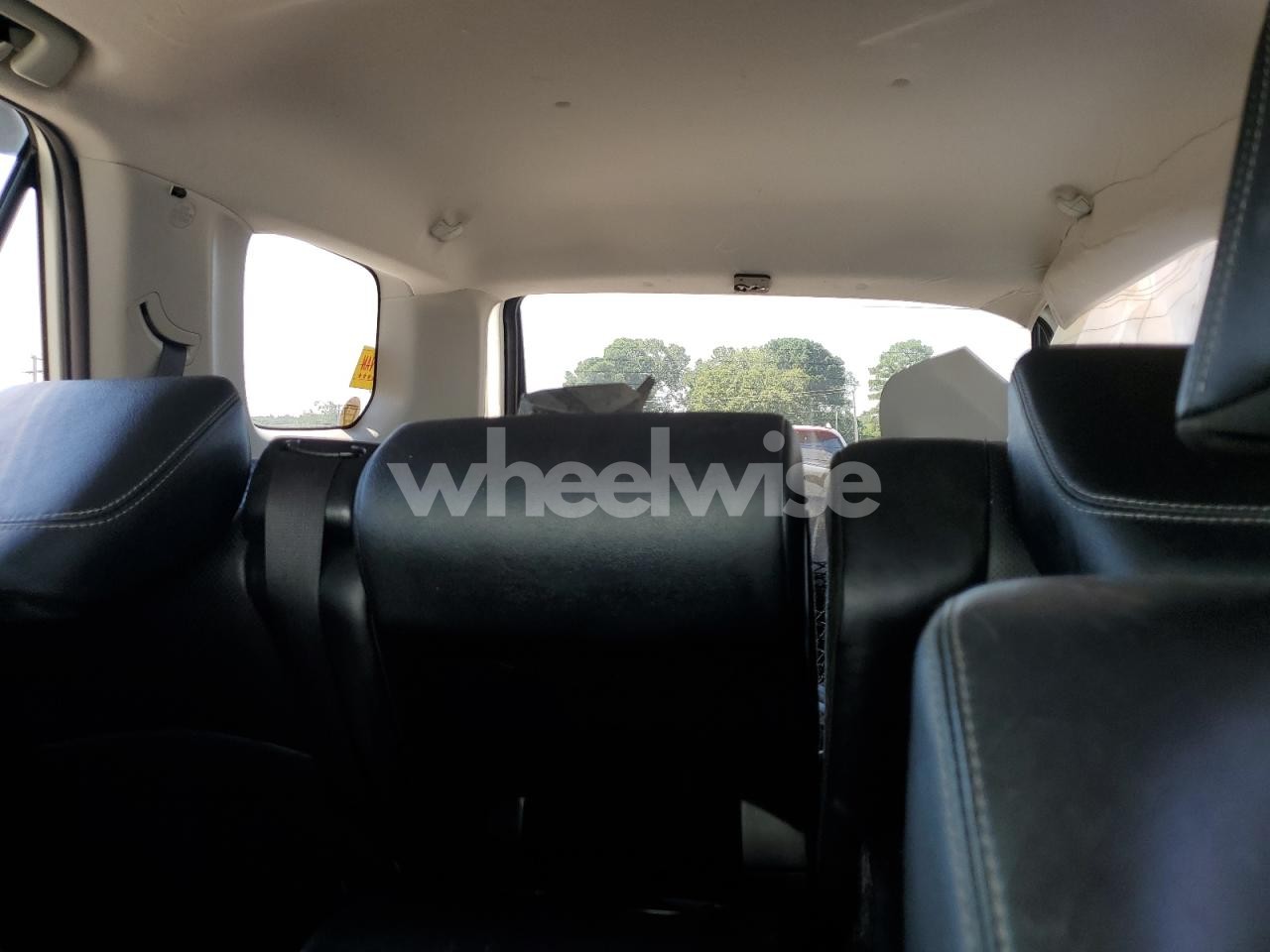 Photo 10 of 2020 TOYOTA 4RUNNER SR5/SR5 PREMIUM (VIN JTEBU5JR6L5772416)