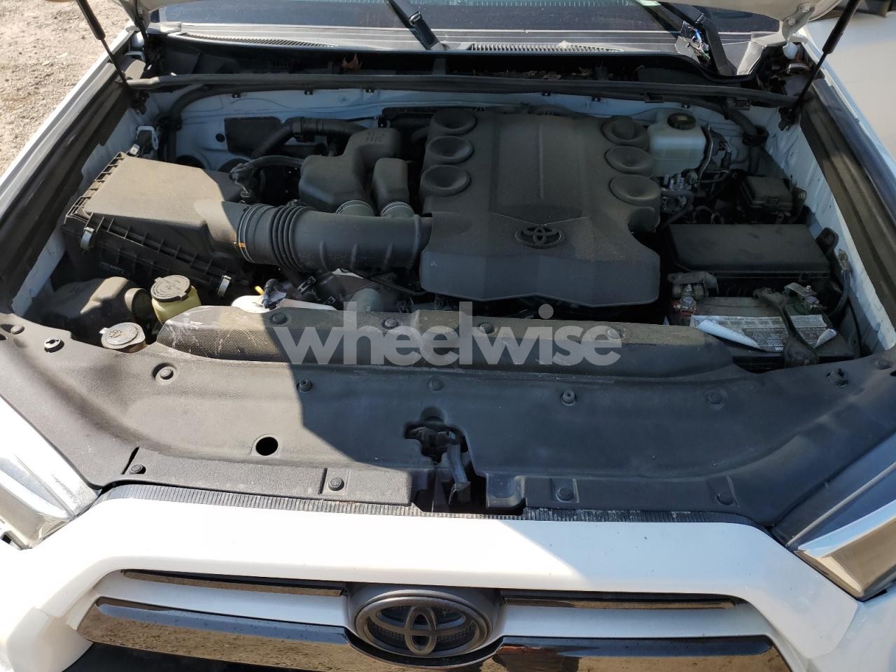 Photo 12 of 2020 TOYOTA 4RUNNER SR5/SR5 PREMIUM (VIN JTEBU5JR6L5772416)