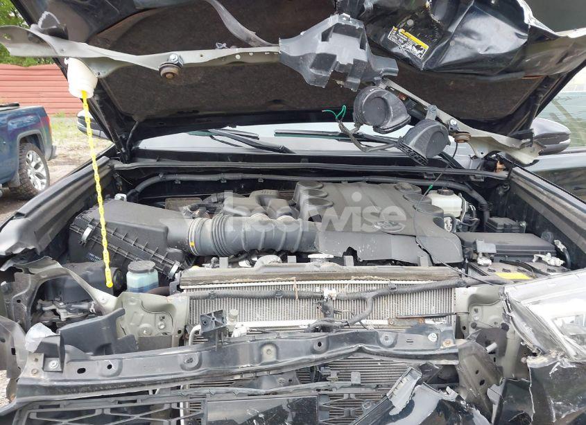 Photo 10 of 2020 Toyota 4runner SR5/SR5 PREMIUM/VENTURE/LIMITED/NIGHT SHADE/TRD OFF ROAD/TRD OFF ROAD PREMIUM/TRD PRO (VIN JTEBU5JR6L5780130)