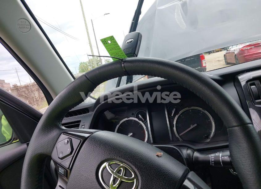 Photo 11 of 2020 Toyota 4runner SR5/SR5 PREMIUM/VENTURE/LIMITED/NIGHT SHADE/TRD OFF ROAD/TRD OFF ROAD PREMIUM/TRD PRO (VIN JTEBU5JR6L5780130)