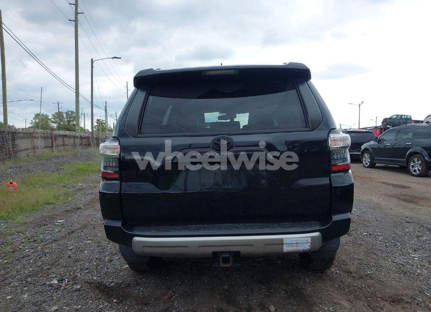 Photo 16 of 2020 Toyota 4runner SR5/SR5 PREMIUM/VENTURE/LIMITED/NIGHT SHADE/TRD OFF ROAD/TRD OFF ROAD PREMIUM/TRD PRO (VIN JTEBU5JR6L5780130)