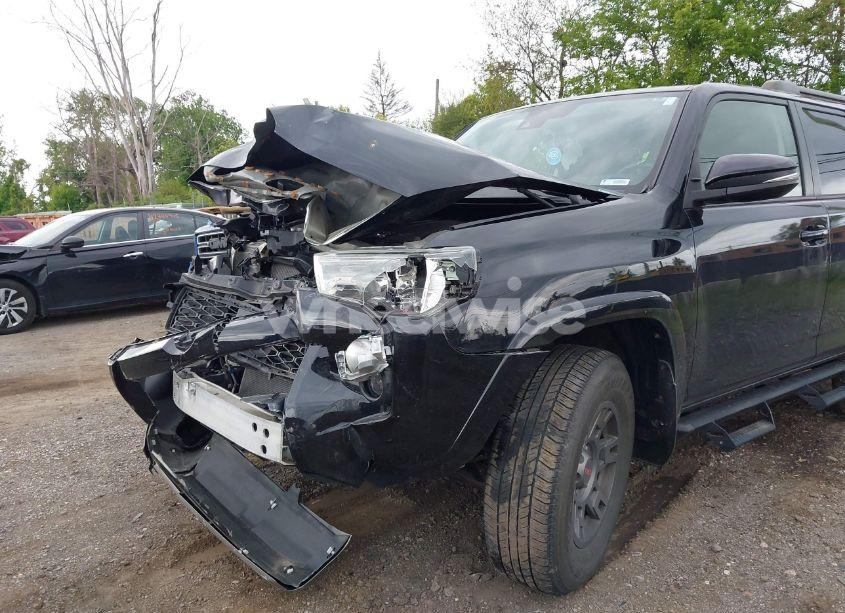 Photo 6 of 2020 Toyota 4runner SR5/SR5 PREMIUM/VENTURE/LIMITED/NIGHT SHADE/TRD OFF ROAD/TRD OFF ROAD PREMIUM/TRD PRO (VIN JTEBU5JR6L5780130)