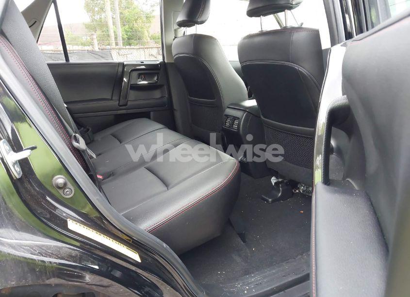 Photo 8 of 2020 Toyota 4runner SR5/SR5 PREMIUM/VENTURE/LIMITED/NIGHT SHADE/TRD OFF ROAD/TRD OFF ROAD PREMIUM/TRD PRO (VIN JTEBU5JR6L5780130)