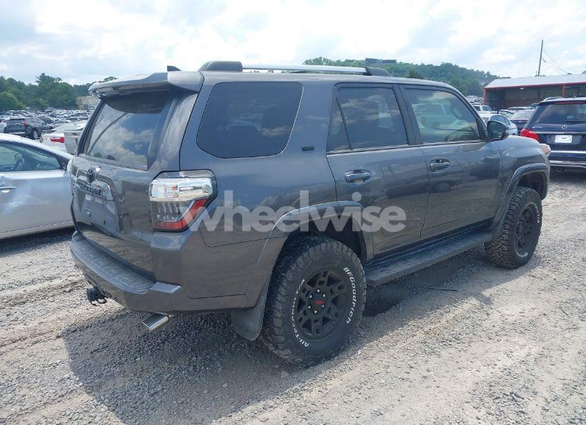 Photo 4 of 2020 Toyota 4runner SR5 PREMIUM (VIN JTEBU5JR6L5784226)