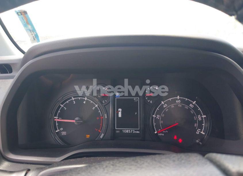 Photo 7 of 2020 Toyota 4runner SR5 PREMIUM (VIN JTEBU5JR6L5784226)