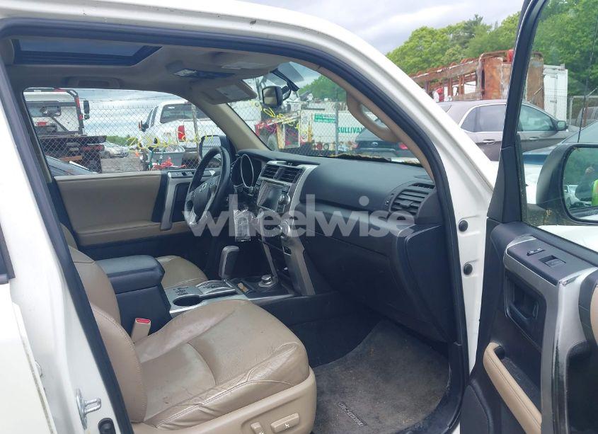 Photo 5 of 2011 Toyota 4runner LIMITED V6/SR5 V6/TRAIL V6 (VIN JTEBU5JR7B5055831)