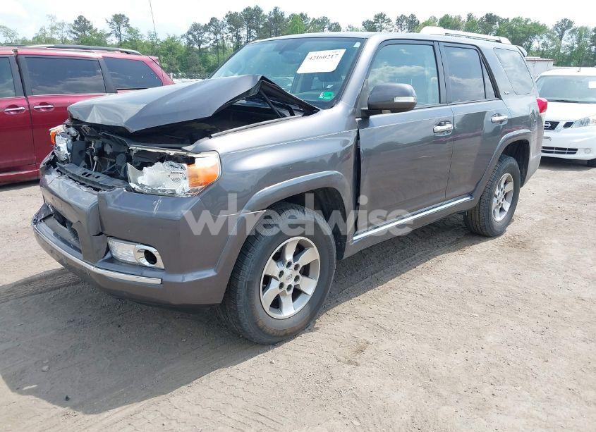 Photo 2 of 2011 Toyota 4runner SR5 V6 (VIN JTEBU5JR7B5072287)