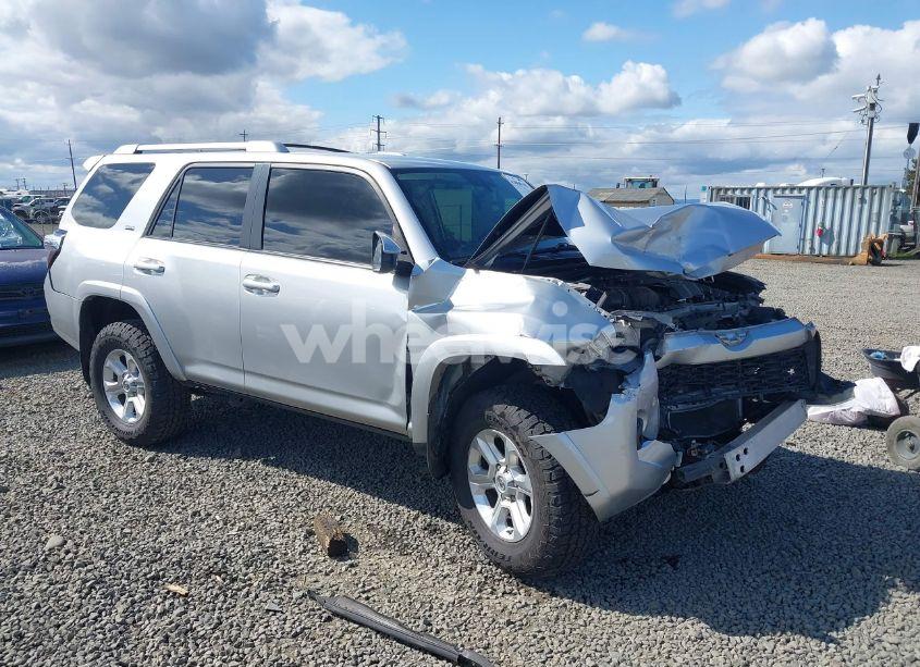 2015 Toyota 4runner SR5 (VIN JTEBU5JR7F5216491) main photo