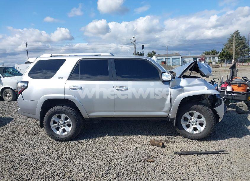 Photo 14 of 2015 Toyota 4runner SR5 (VIN JTEBU5JR7F5216491)