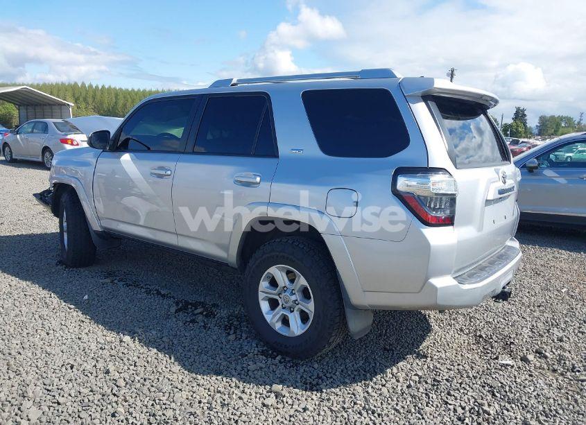 Photo 3 of 2015 Toyota 4runner SR5 (VIN JTEBU5JR7F5216491)