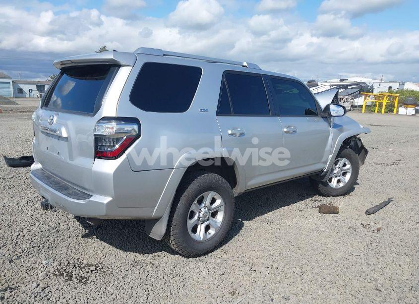 Photo 4 of 2015 Toyota 4runner SR5 (VIN JTEBU5JR7F5216491)