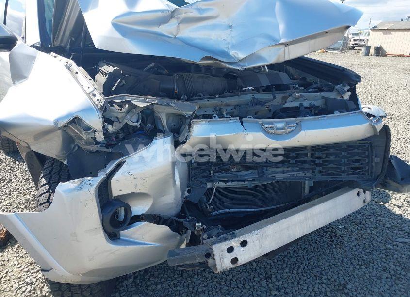 Photo 6 of 2015 Toyota 4runner SR5 (VIN JTEBU5JR7F5216491)