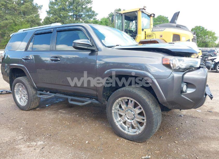 2016 Toyota 4runner SR5 (VIN JTEBU5JR7G5309576) main photo