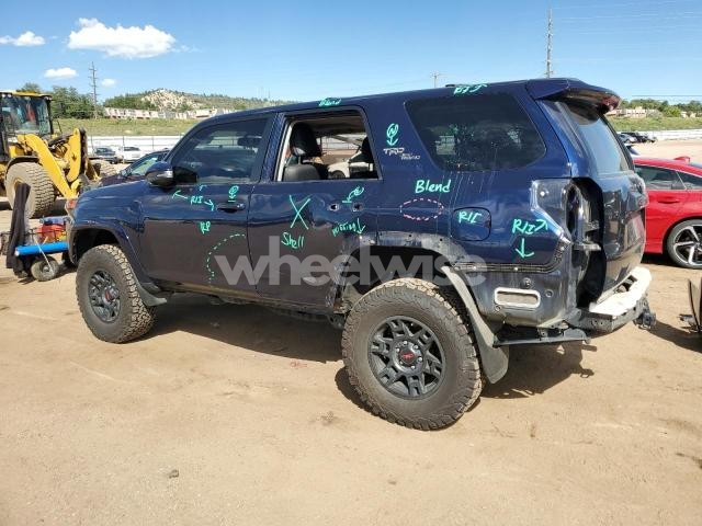 Photo 7 of 2018 TOYOTA 4RUNNER SR5/SR5 PREMIUM (VIN JTEBU5JR7J5565255)