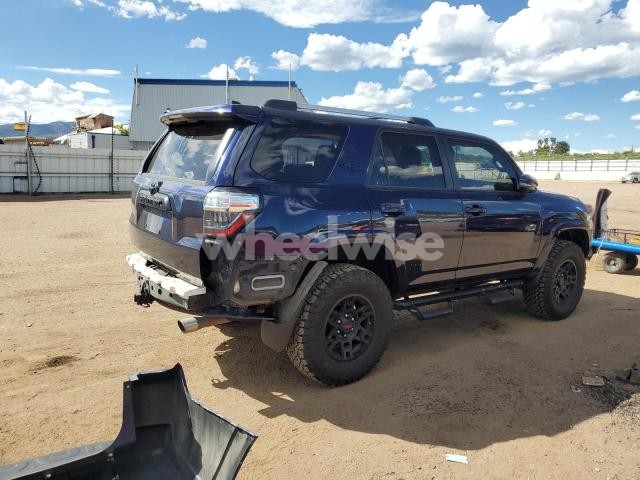 Photo 8 of 2018 TOYOTA 4RUNNER SR5/SR5 PREMIUM (VIN JTEBU5JR7J5565255)
