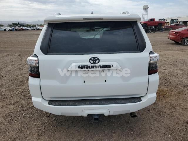 Photo 12 of 2018 TOYOTA 4RUNNER SR5/SR5 PREMIUM (VIN JTEBU5JR7J5599762)