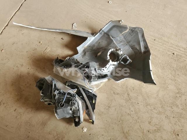 Photo 9 of 2018 TOYOTA 4RUNNER SR5/SR5 PREMIUM (VIN JTEBU5JR7J5599762)