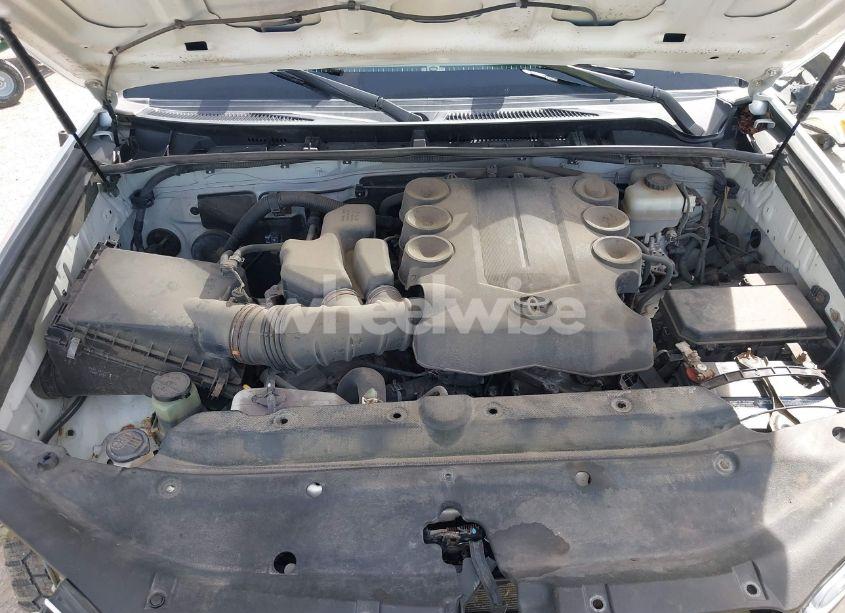 Photo 10 of 2012 Toyota 4runner SR5 (VIN JTEBU5JR8C5104925)