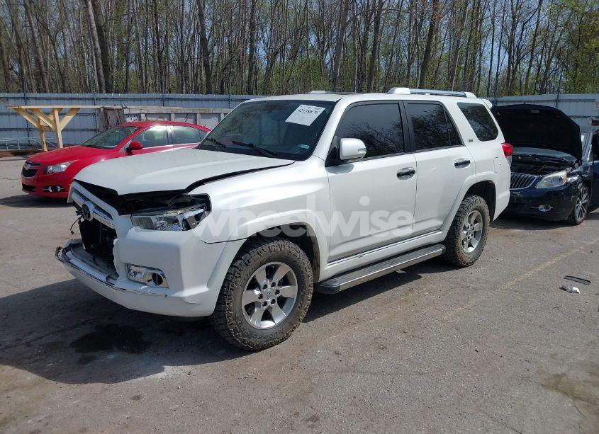 Photo 2 of 2012 Toyota 4runner SR5 (VIN JTEBU5JR8C5104925)