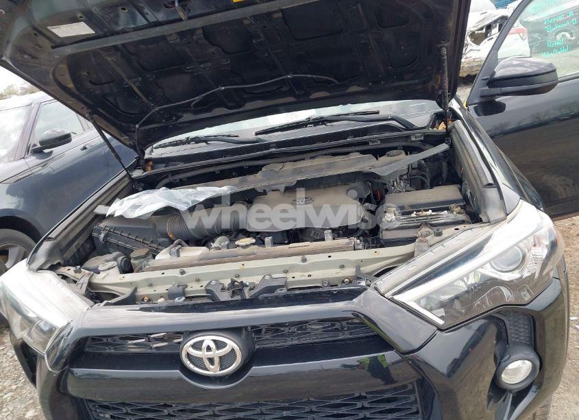 Photo 10 of 2014 Toyota 4runner SR5 (VIN JTEBU5JR8E5154971)