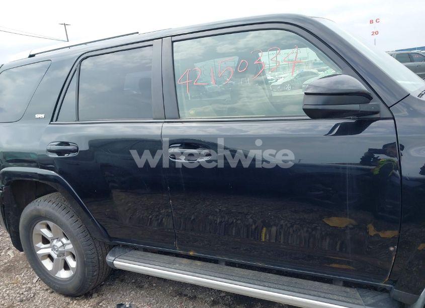 Photo 13 of 2014 Toyota 4runner SR5 (VIN JTEBU5JR8E5154971)