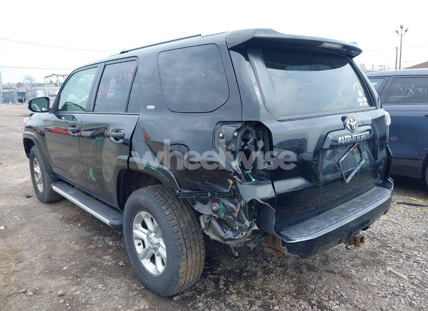Photo 3 of 2014 Toyota 4runner SR5 (VIN JTEBU5JR8E5154971)