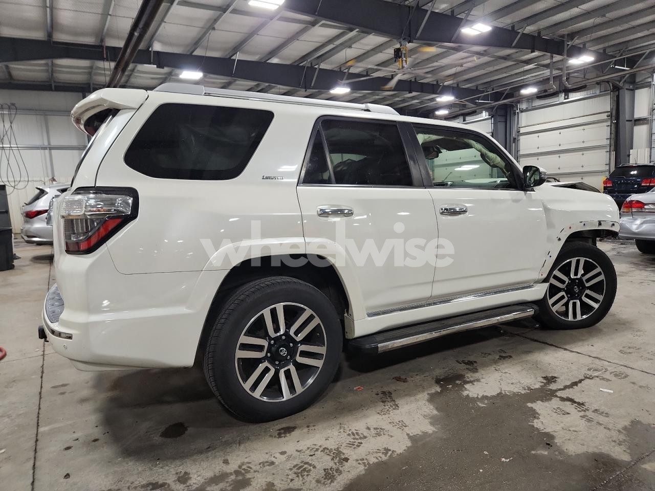 Photo 3 of 2015 TOYOTA 4RUNNER SR5/SR5 PREMIUM (VIN JTEBU5JR8F5234210)