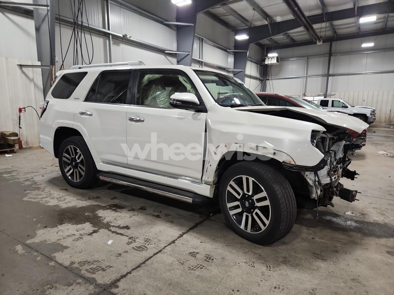 Photo 4 of 2015 TOYOTA 4RUNNER SR5/SR5 PREMIUM (VIN JTEBU5JR8F5234210)