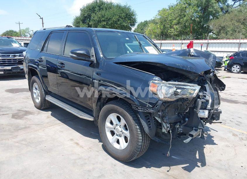 2016 Toyota 4runner LIMITED/SR5/SR5 PREMIUM/TRAIL/TRAIL PREMIUM/TRD PRO (VIN JTEBU5JR8G5311336) main photo