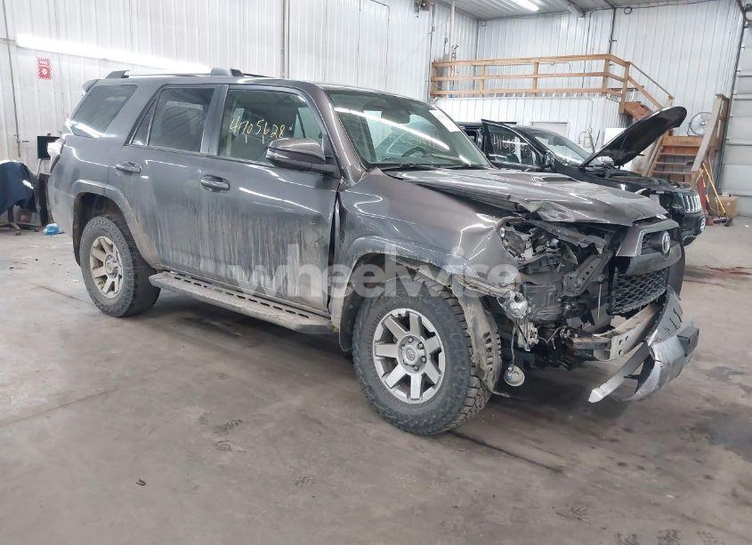 2016 Toyota 4runner TRAIL PREMIUM (VIN JTEBU5JR8G5315922) main photo