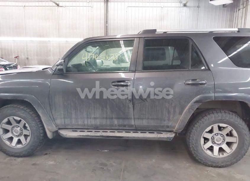 Photo 14 of 2016 Toyota 4runner TRAIL PREMIUM (VIN JTEBU5JR8G5315922)