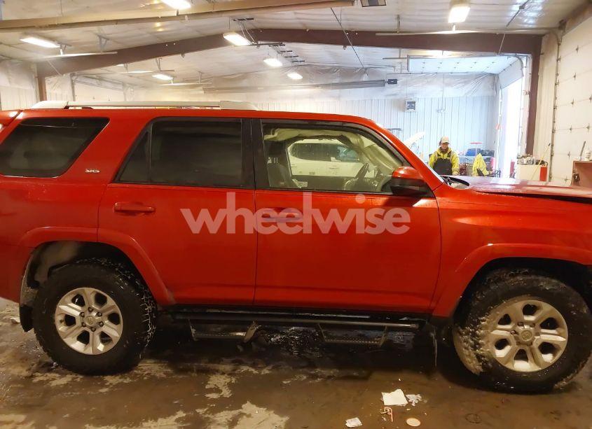 Photo 13 of 2016 Toyota 4runner SR5 (VIN JTEBU5JR8G5330422)