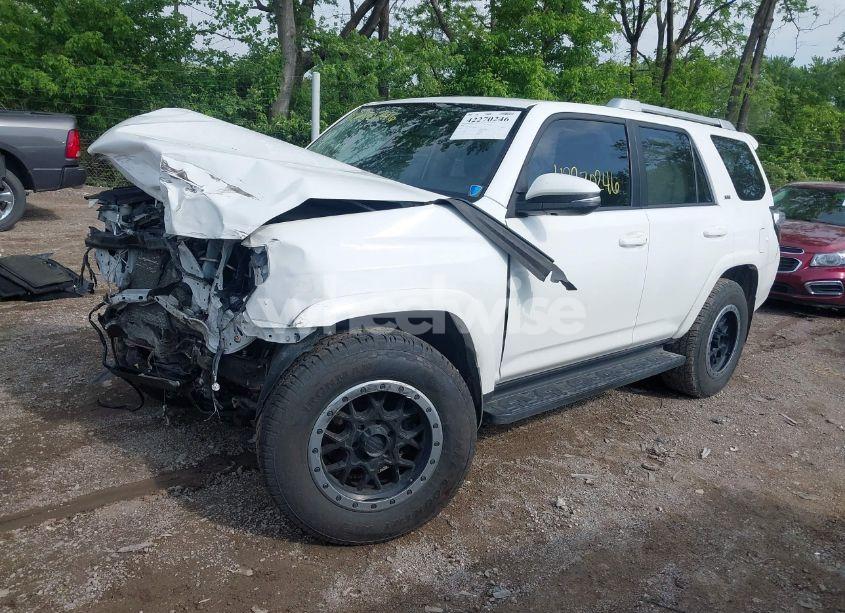 Photo 2 of 2016 Toyota 4runner SR5 PREMIUM (VIN JTEBU5JR8G5336284)