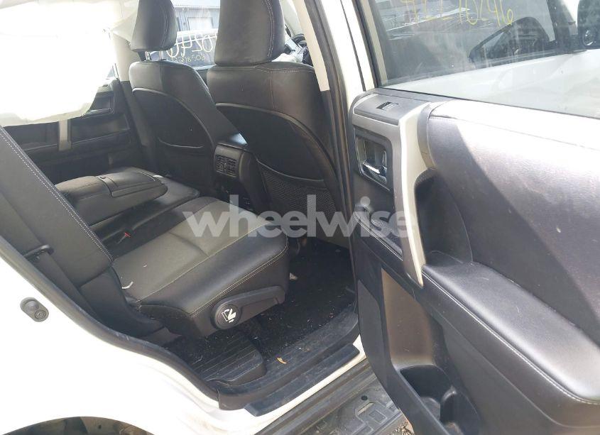 Photo 8 of 2016 Toyota 4runner SR5 PREMIUM (VIN JTEBU5JR8G5336284)